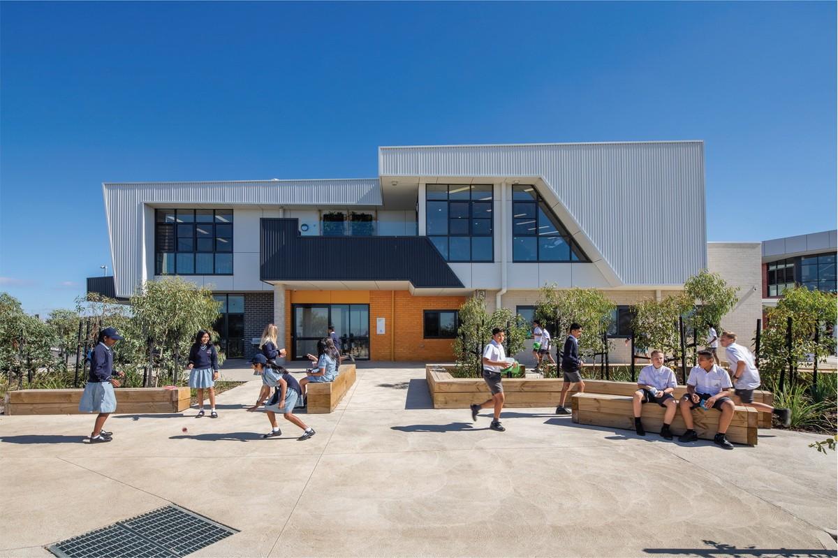埃德加斯克里克中学，墨尔本 / Brand Architects