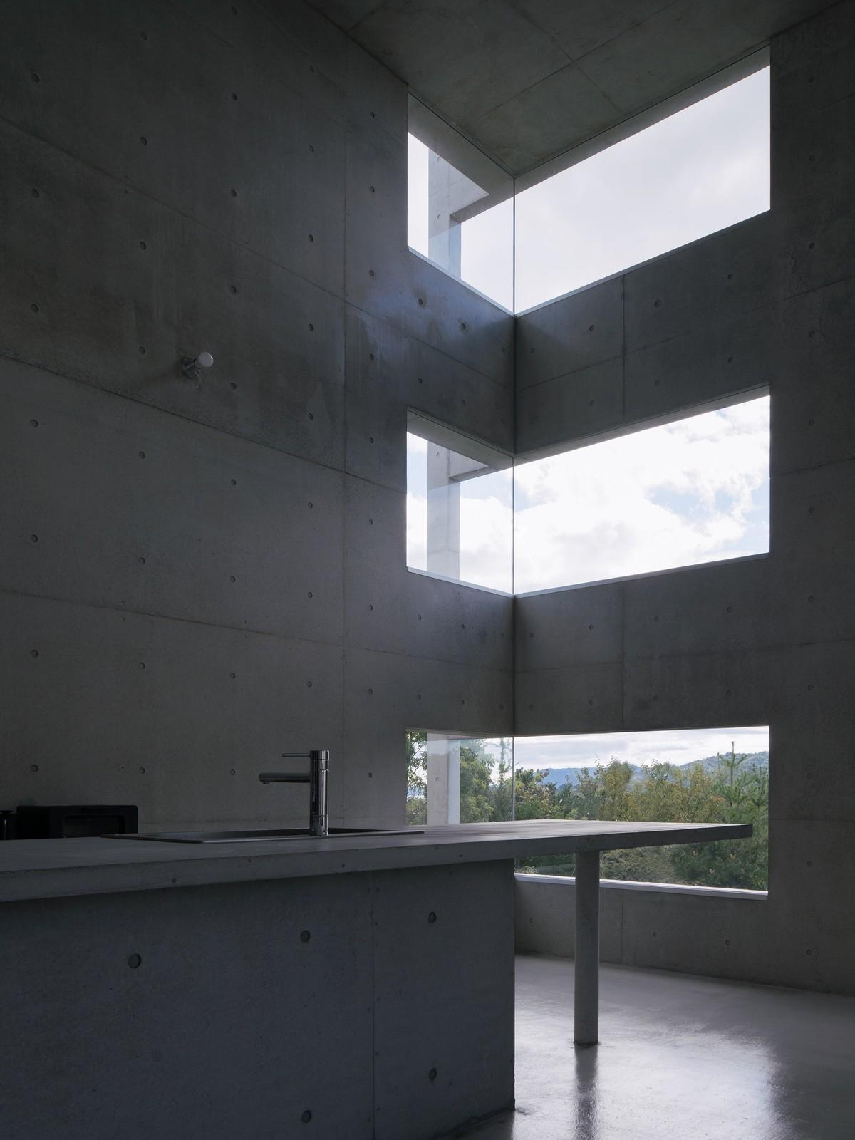 素朴谦逊，眺望濑户内海：日本Ajina住宅 / Kazunori Fujimoto Architect & Associates