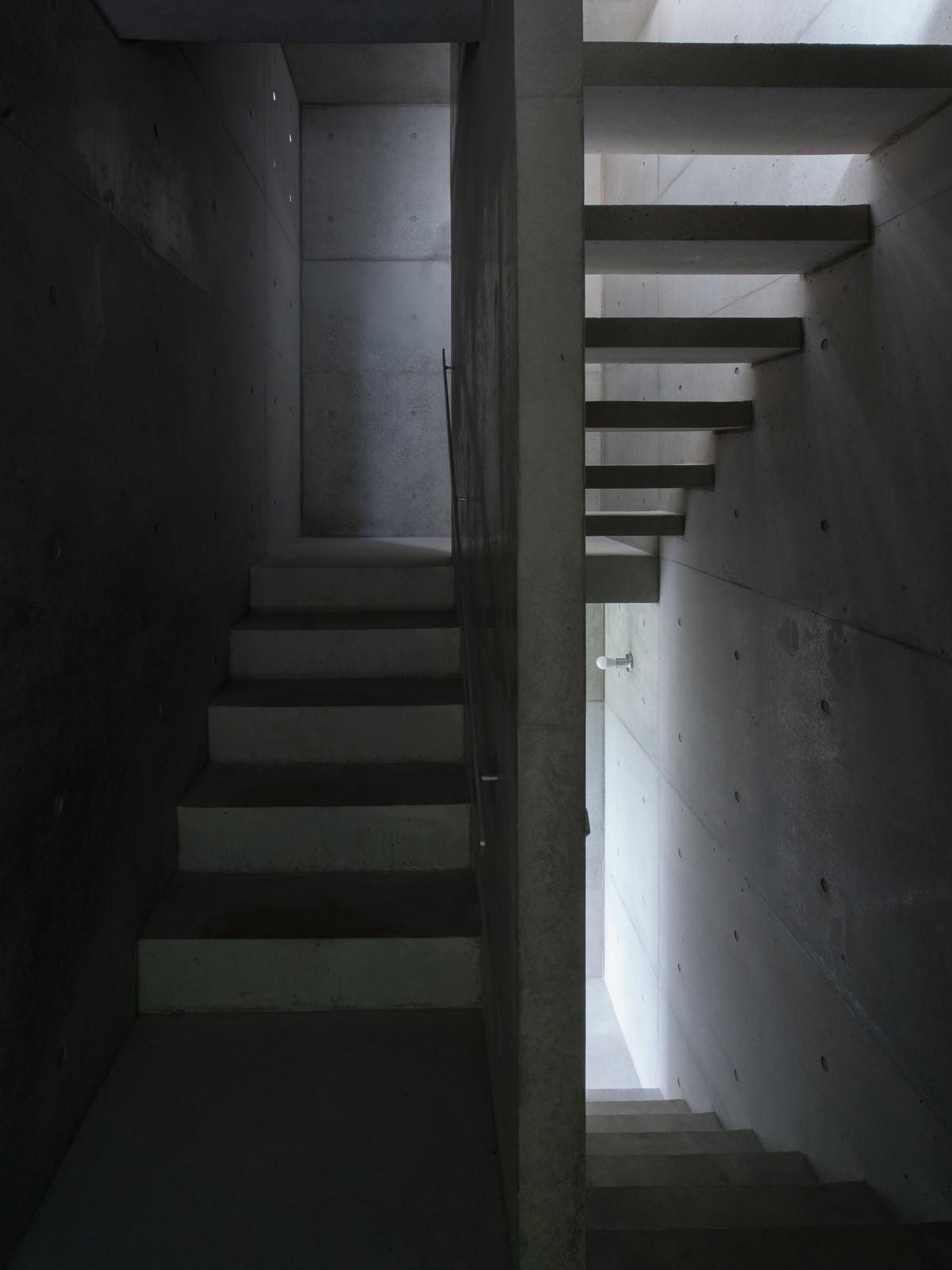 素朴谦逊，眺望濑户内海：日本Ajina住宅 / Kazunori Fujimoto Architect & Associates