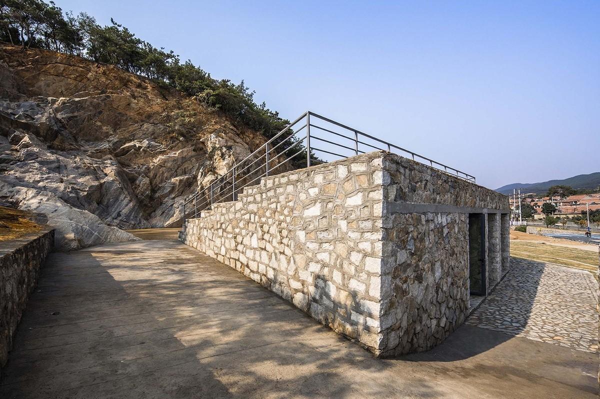 隐于自然，朝向岁月：石窝剧场 / 三文建筑 / 何崴工作室