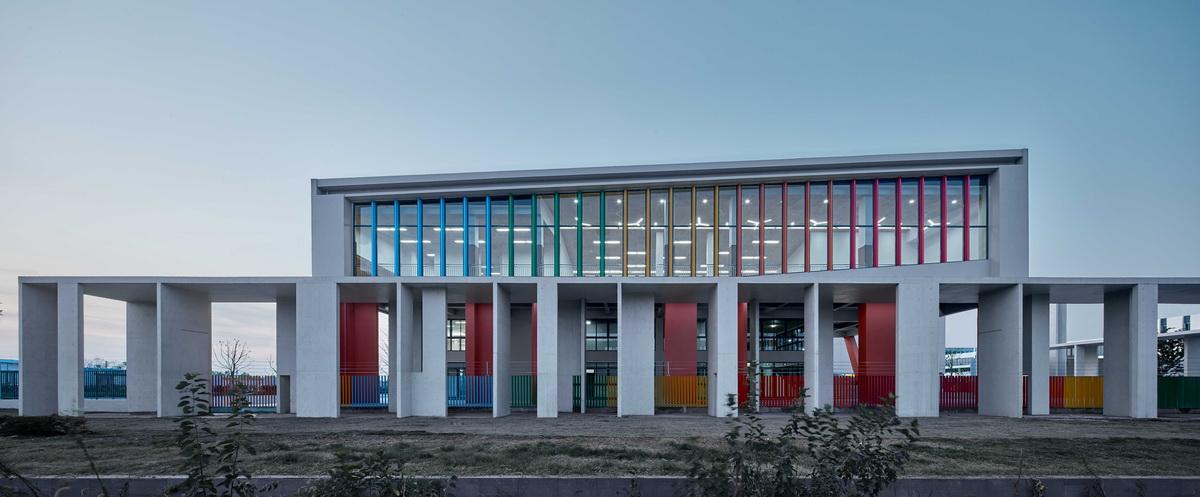 社区宠儿：合肥北城中央公园中小学 / 上海天华建筑设计