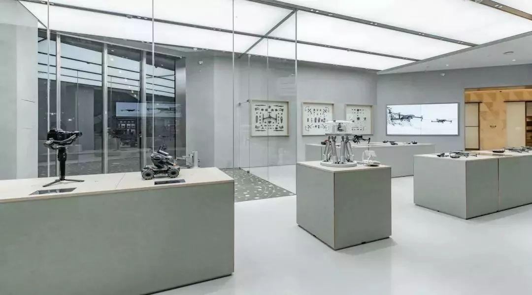 大疆在钱塘江边造了座「美术馆」，收藏的每件展品都堪称艺术