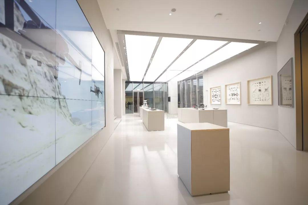 大疆在钱塘江边造了座「美术馆」，收藏的每件展品都堪称艺术