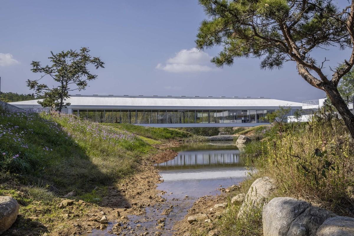 静伫于无垠时空里：威海桥亭 / 空间站建筑师事务所