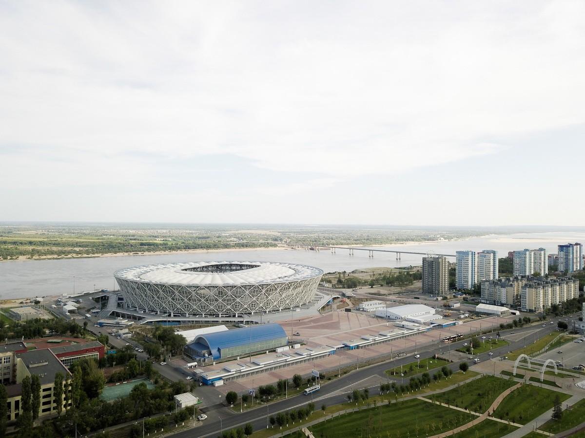 坐落于伏尔加河畔的璀璨钻石——俄罗斯足球体育馆 Volgograd / PI ARENA
