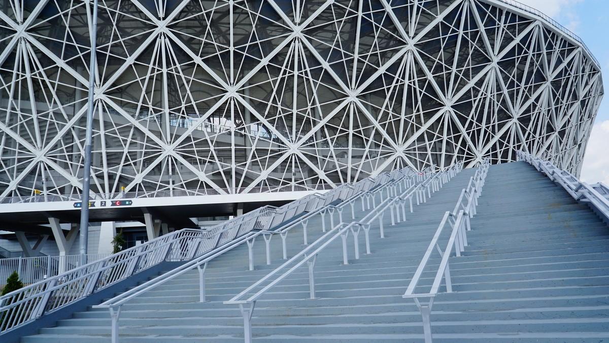 坐落于伏尔加河畔的璀璨钻石——俄罗斯足球体育馆 Volgograd / PI ARENA