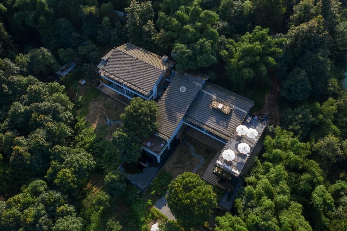 虎峰山·寺下山隐民宿 / 悦集建筑设计事务所