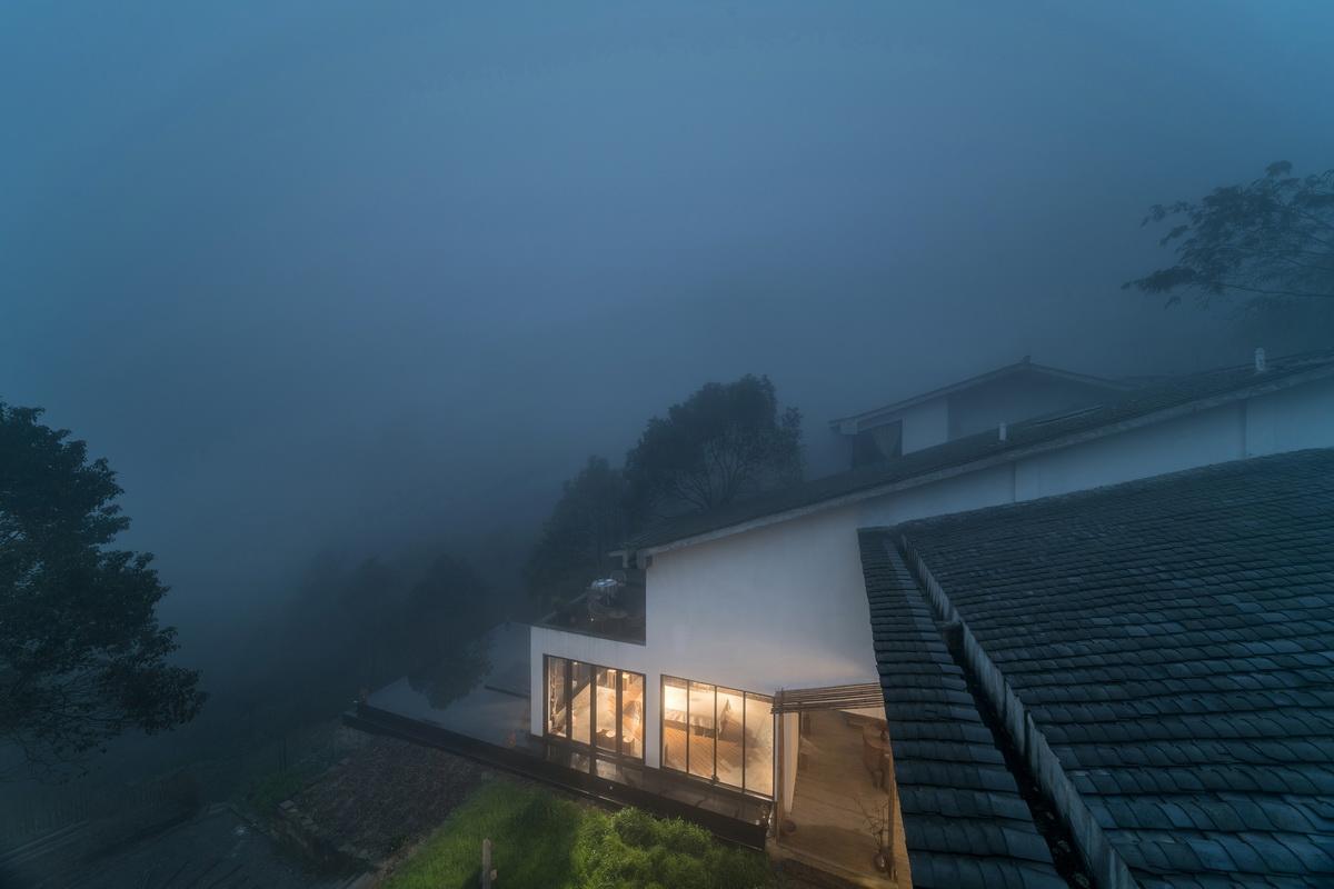 虎峰山·寺下山隐民宿 / 悦集建筑设计事务所