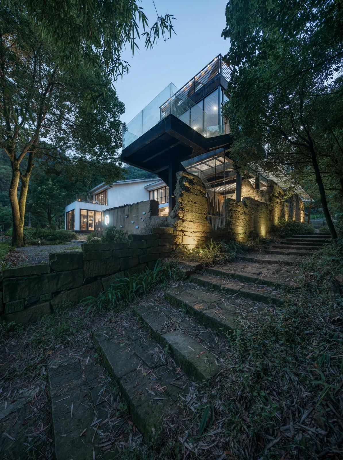 虎峰山·寺下山隐民宿 / 悦集建筑设计事务所