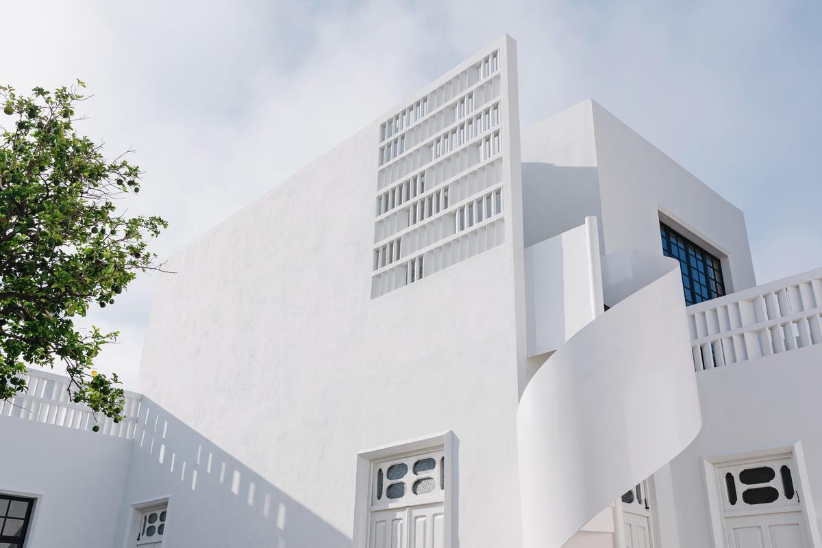 犹如一张空白艺术画布：Filux艺术实验空间 / Workshop Diseño y Construcción