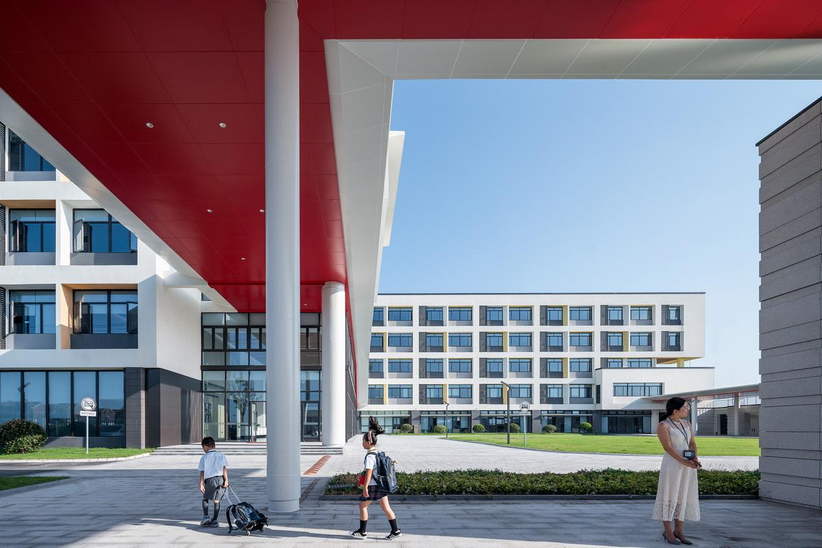 上海青浦协和双语学校 / 上海实现建筑设计事务所