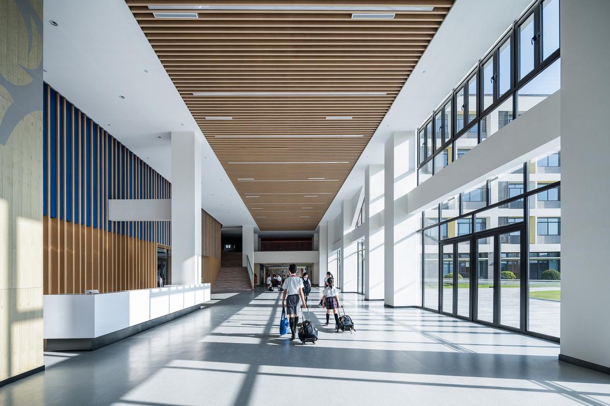 上海青浦协和双语学校 / 上海实现建筑设计事务所