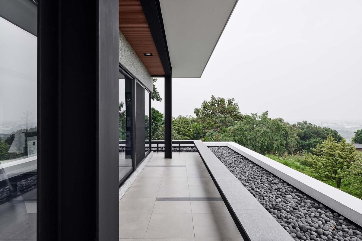 水平延展的“山水”之家 / 原典建筑师事务所