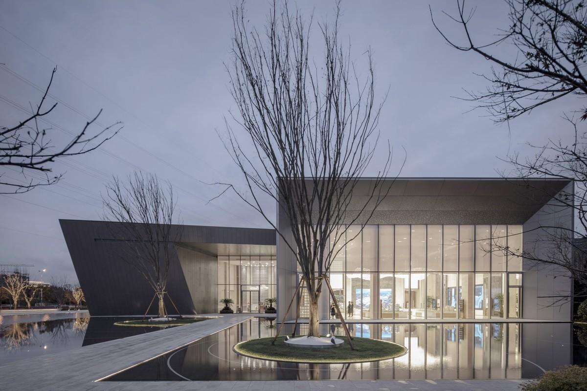 流动中的空间变换——张家港智慧科学城城市展厅 / 上海天华建筑设计
