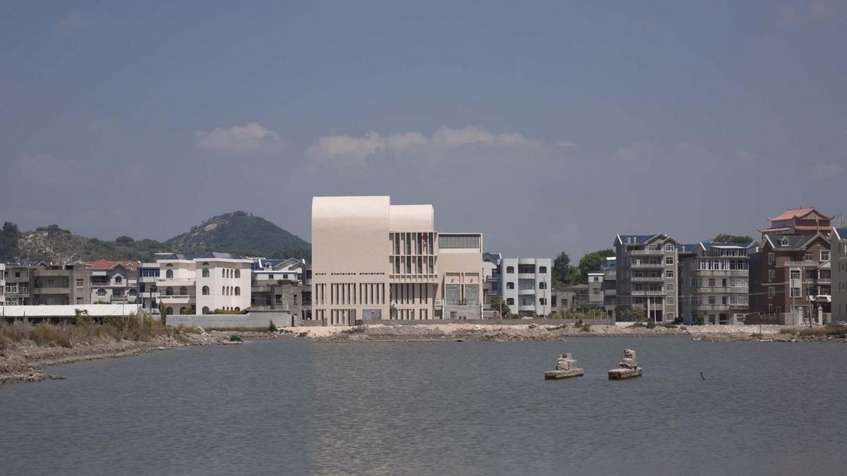 静默守护，追寻乡土根源：滩涂边的教堂 / CWXD建筑事务所