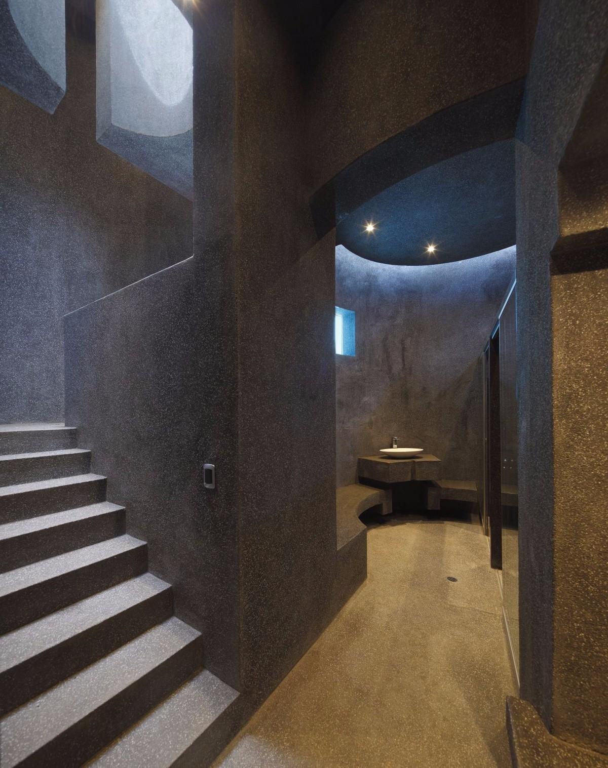 宛如一只岩石雕刻而成的“生活容器”——秘鲁永久住宅 / Longhi Architects