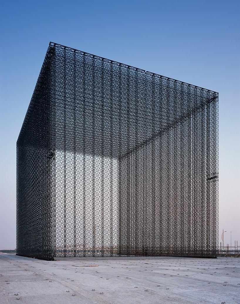 expo-2020-dubai-entry-portals-asif-khan-designboom06.jpg