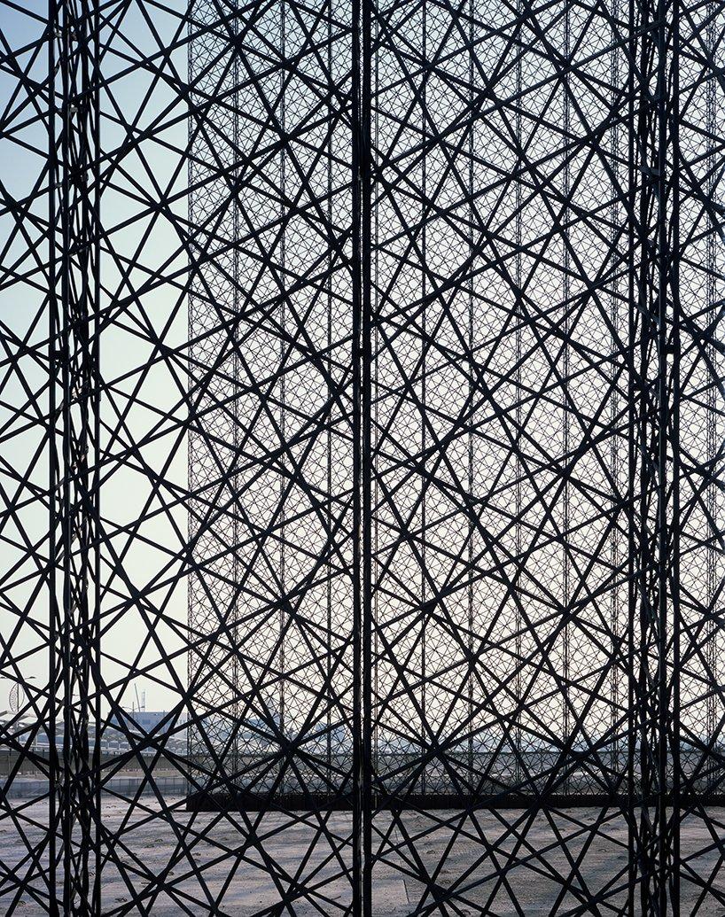 expo-2020-dubai-entry-portals-asif-khan-designboom02.jpg