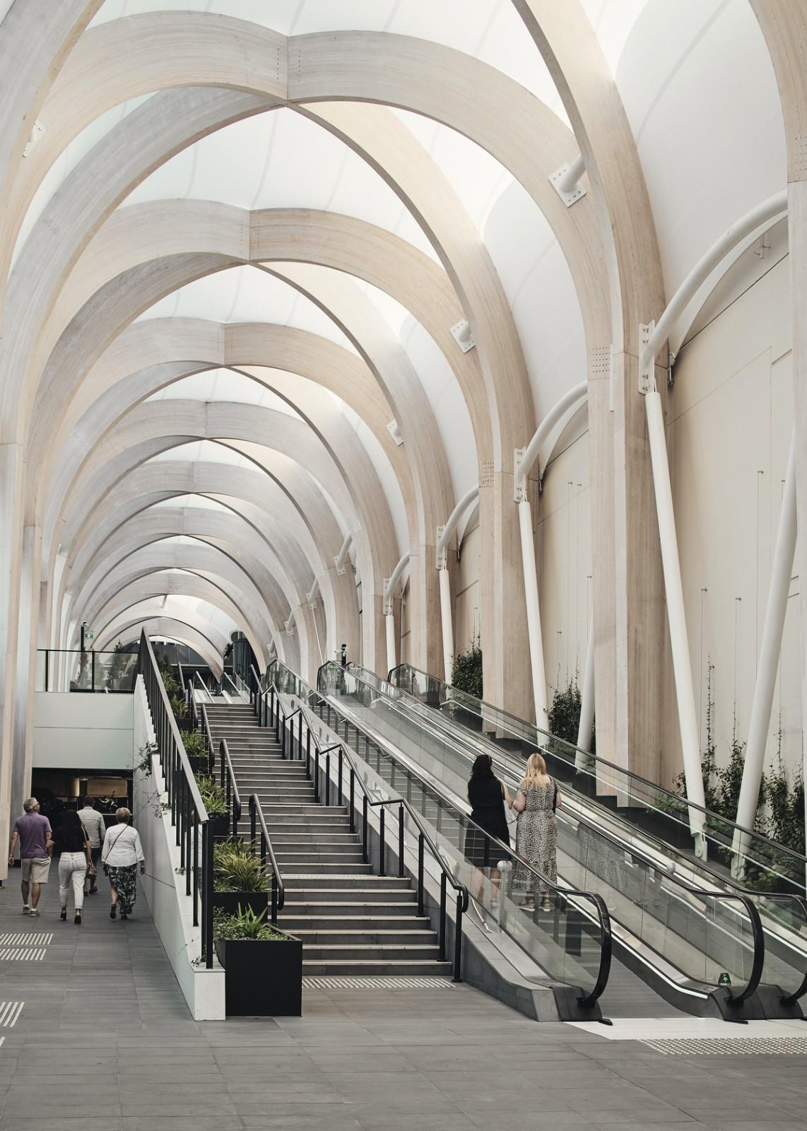 查德斯通拱形新地标：“The Link”步行道 / Make Architects
