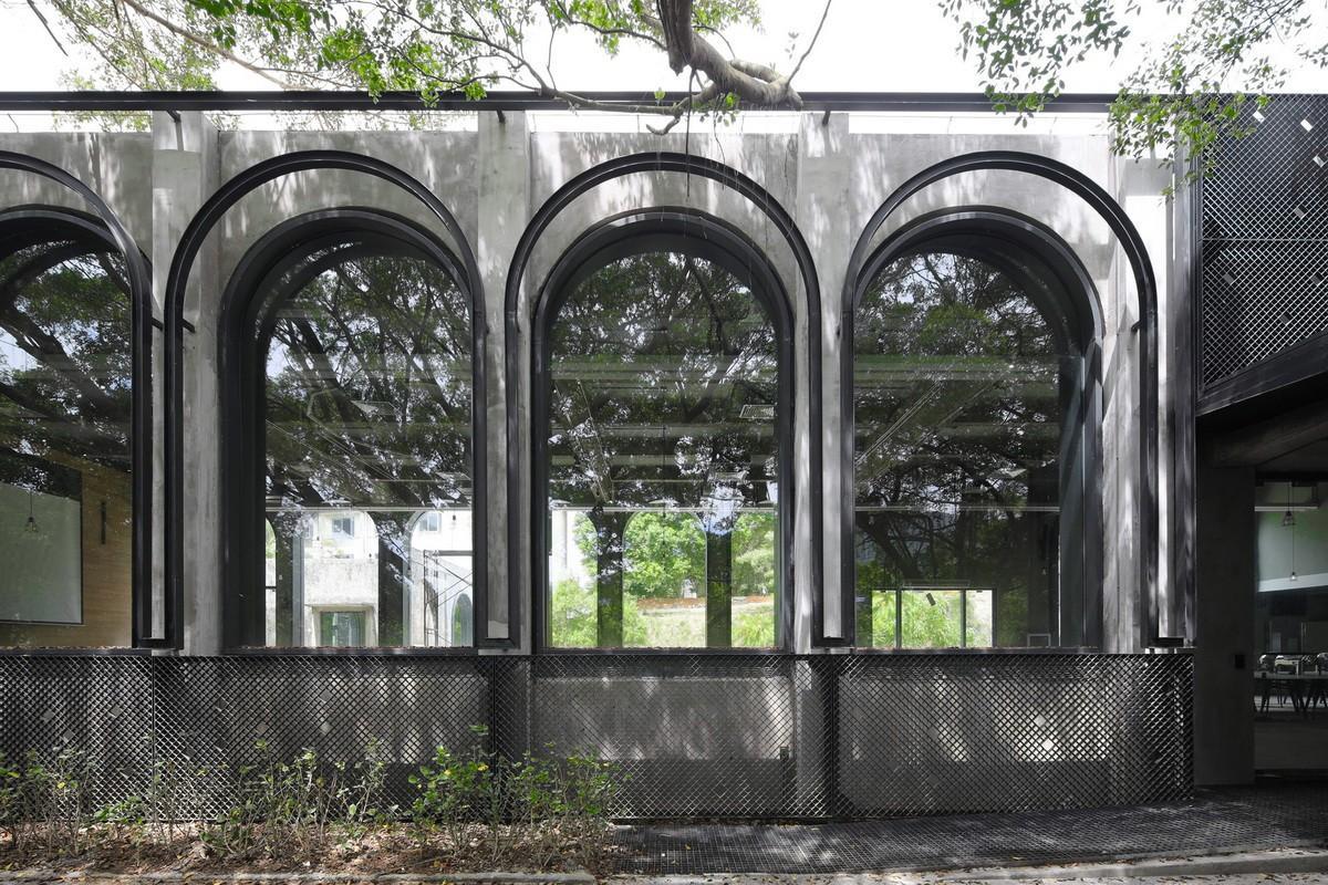 漫步空间的营造——深圳明德学院 / 源计划建筑师事务所