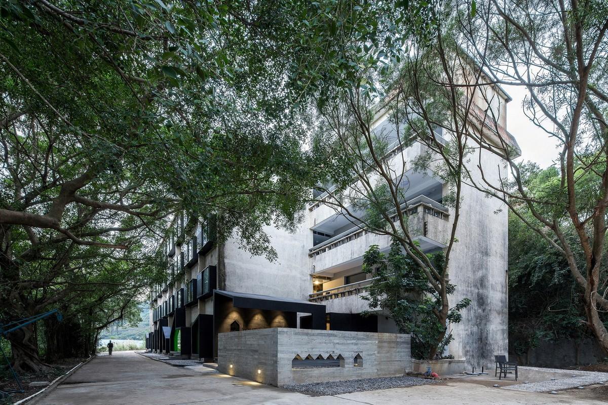 漫步空间的营造——深圳明德学院 / 源计划建筑师事务所