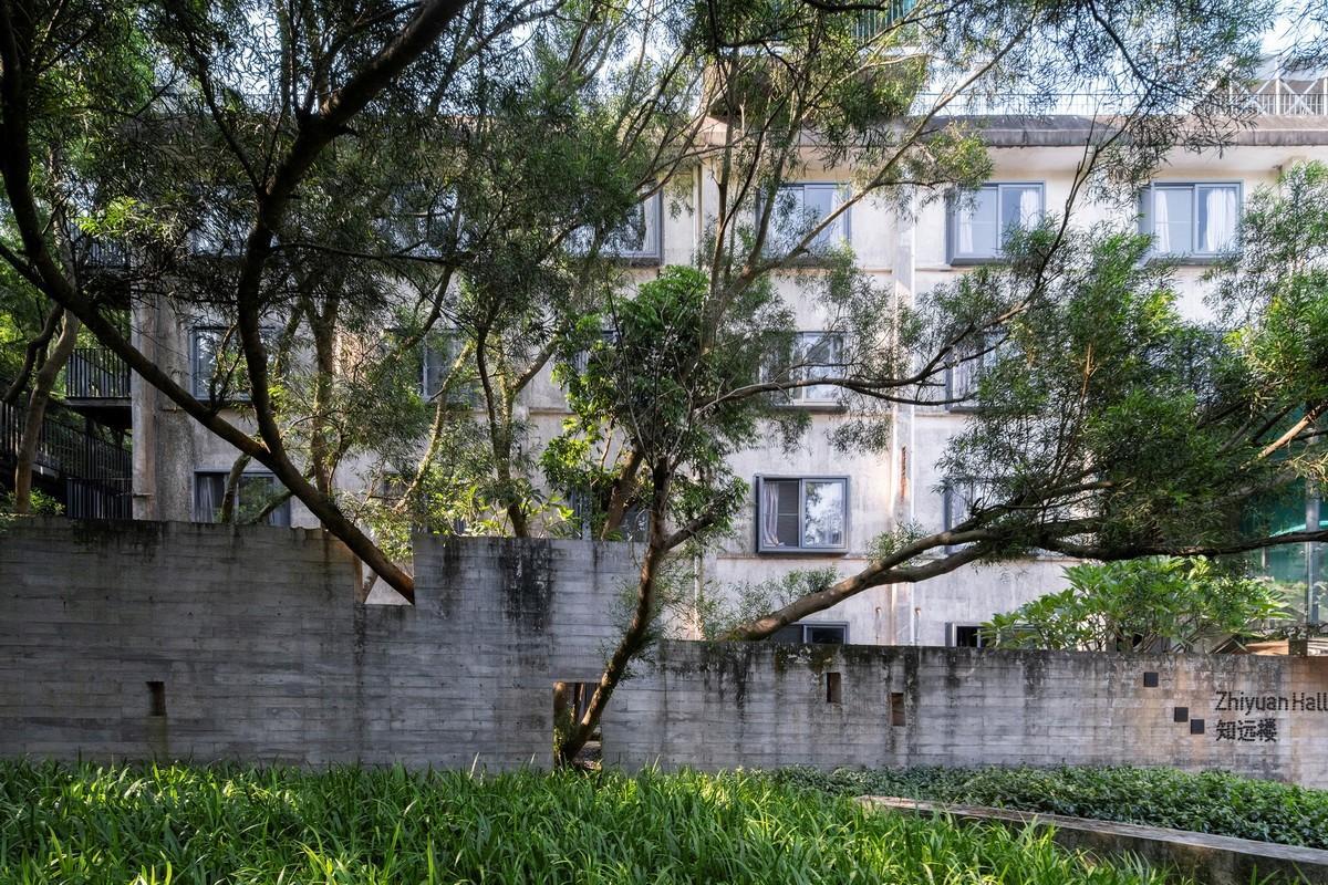 漫步空间的营造——深圳明德学院 / 源计划建筑师事务所