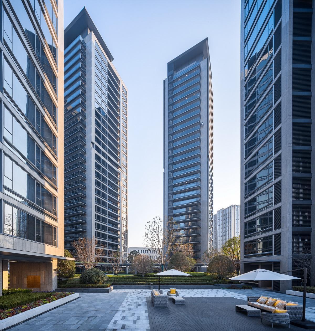 14 建筑立面实景照 ©黄金荣_调整大小.jpg
