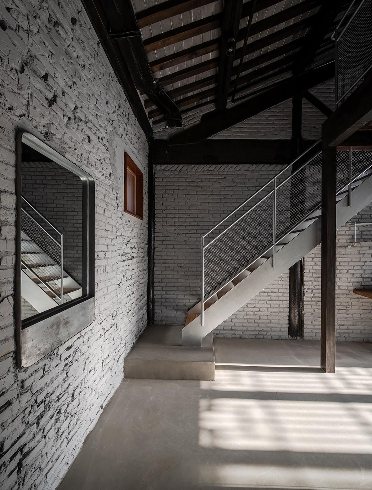 白墙黛瓦下营造现代温暖空间，挚舍南禅观水酒店 / 本哲建筑
