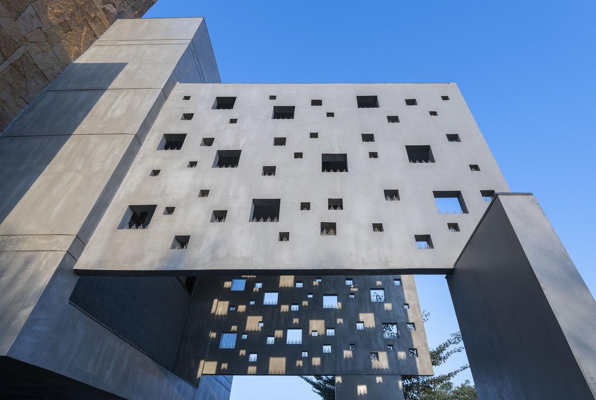 “像素”住宅 / The Grid Architects