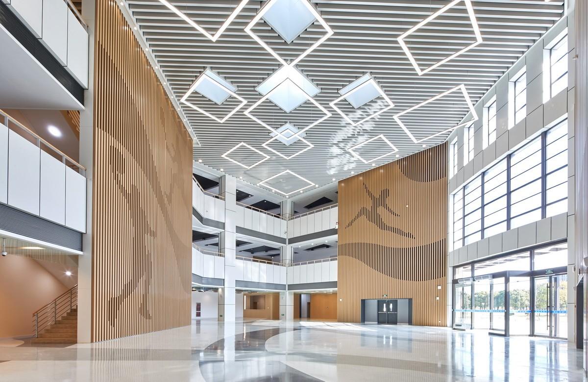 复旦江湾校区新建综合体育馆 / 同济大学建筑设计研究院