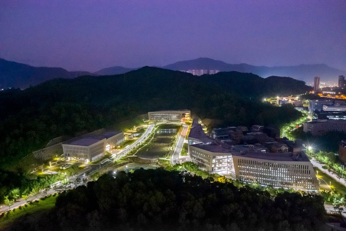 广州网易总部 / 东意建筑