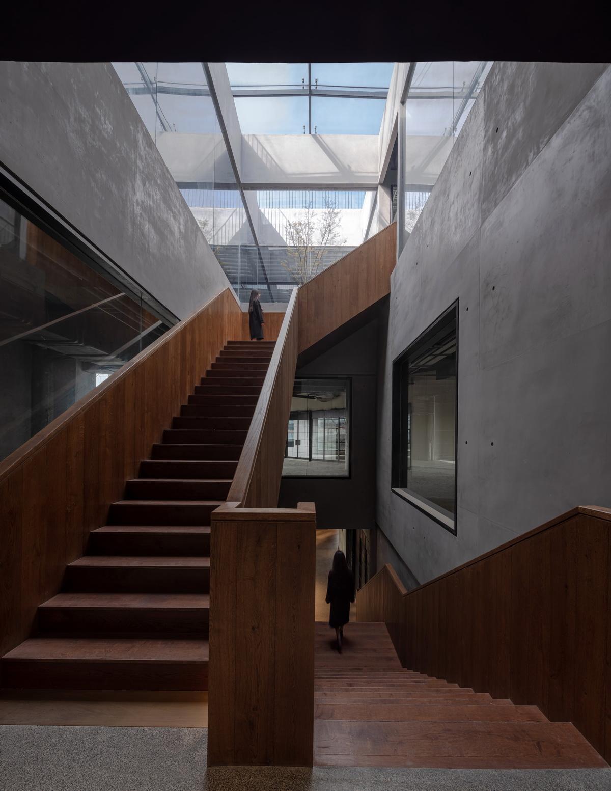 FOR10 大厅走廊，foyer gallery_调整大小.jpg