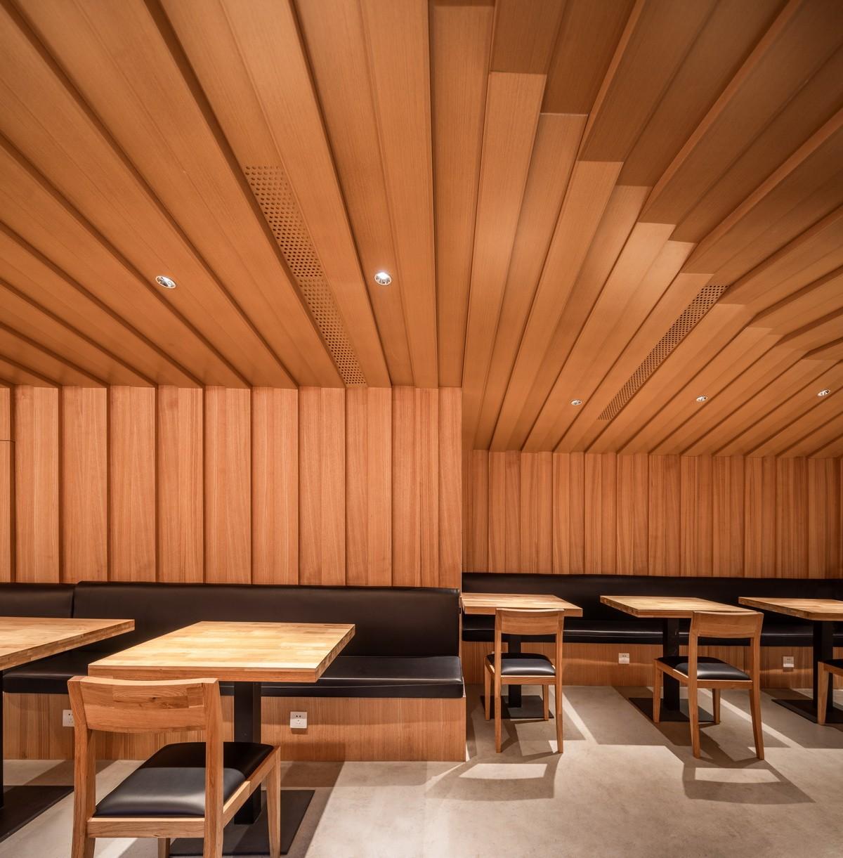 松子快餐 / 堤由匡建筑设计工作室