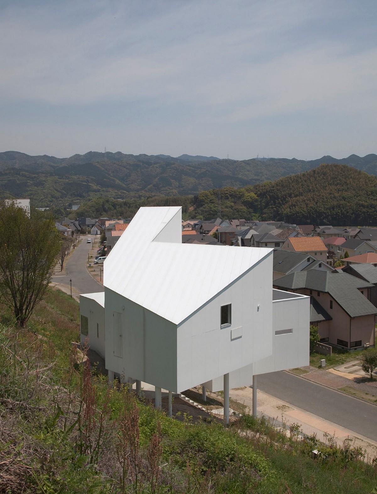 斜坡上的住宅：8008