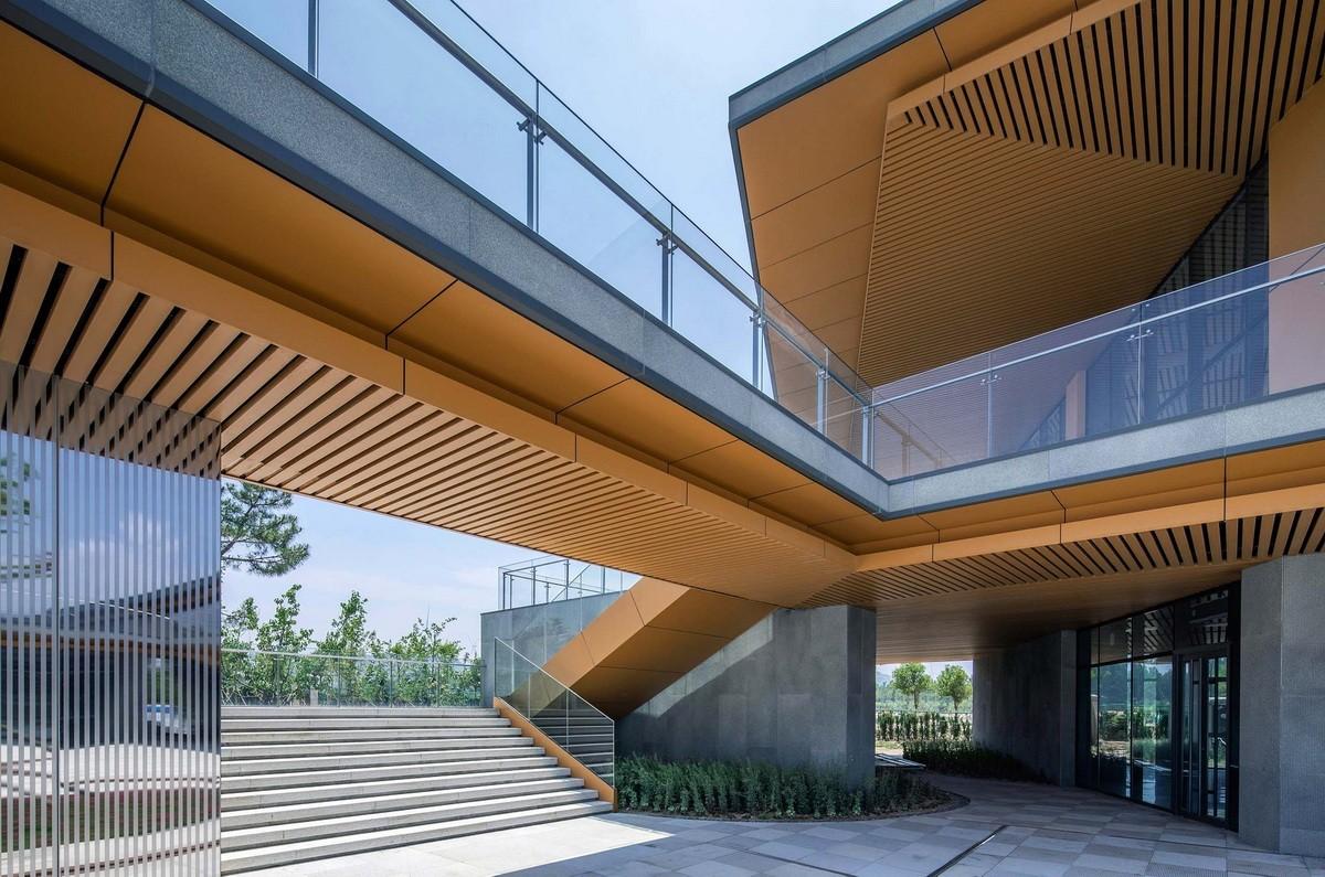 大地之痕：七色山矿坑花园游客中心 / UUA建筑师事务所