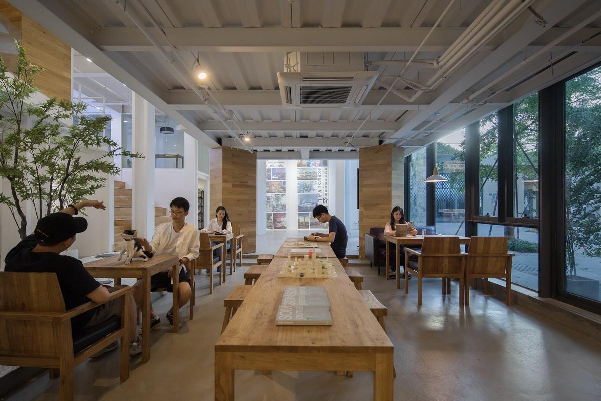 e3 cafe-黄书颖_调整大小.jpg