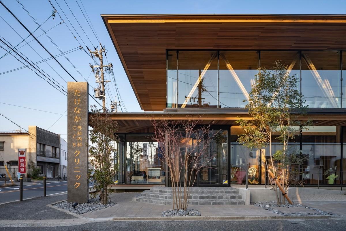 温暖的透明度：名古屋外科诊所“Takenaka” / TSC Architects