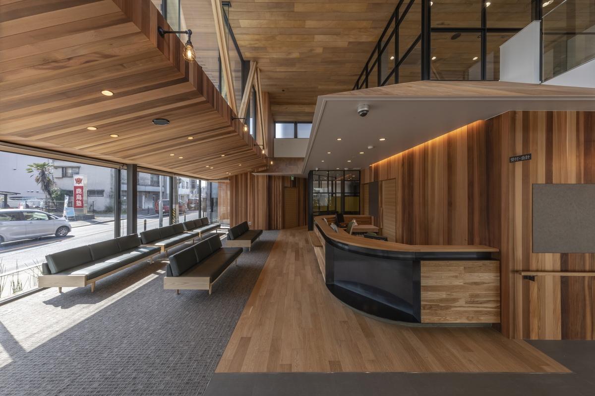 温暖的透明度：名古屋外科诊所“Takenaka” / TSC Architects