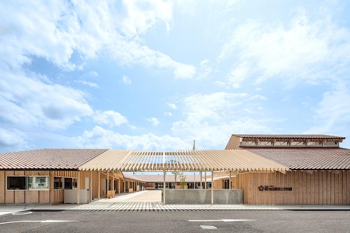 桜冈托儿所 / 隈研吾建筑都市设计事务所