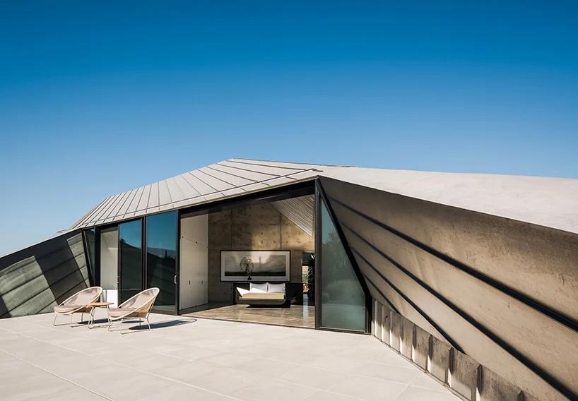 shapeshifter-OPA-ogrydziak-prillinger-architects-reno-nevada-designboom-012.webp.jpg