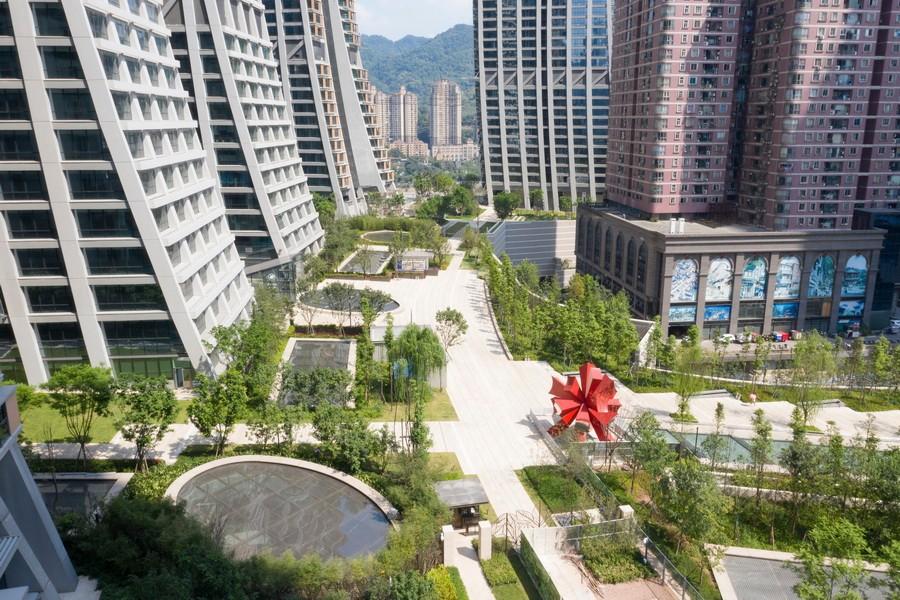 城市封面级新地标——重庆来福士 / 萨夫迪建筑事务所