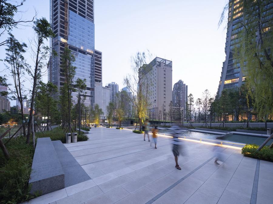 城市封面级新地标——重庆来福士 / 萨夫迪建筑事务所