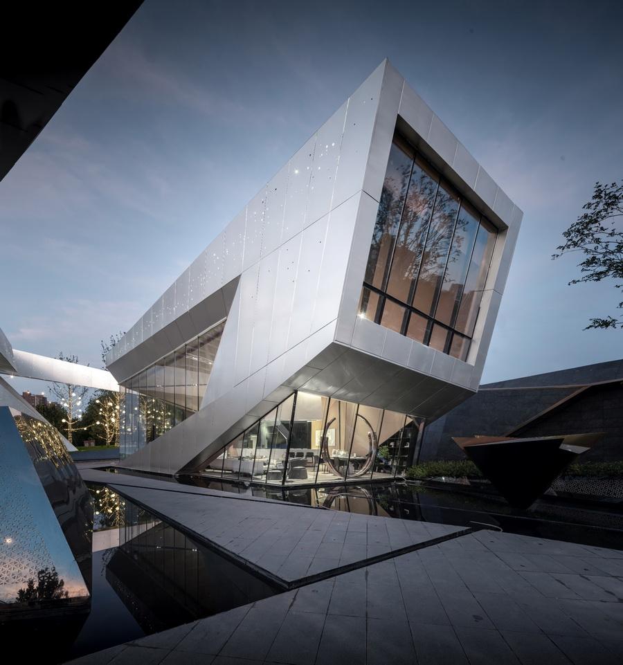 武汉万科城市之光展示中心 / 上海天华建筑设计