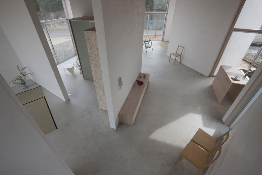 日本“L”型墙住宅 / 宮晶子建筑工作室