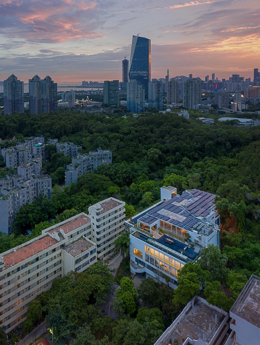 06 改造后的建筑与城市天际线的对望 ©张超_调整大小.jpg