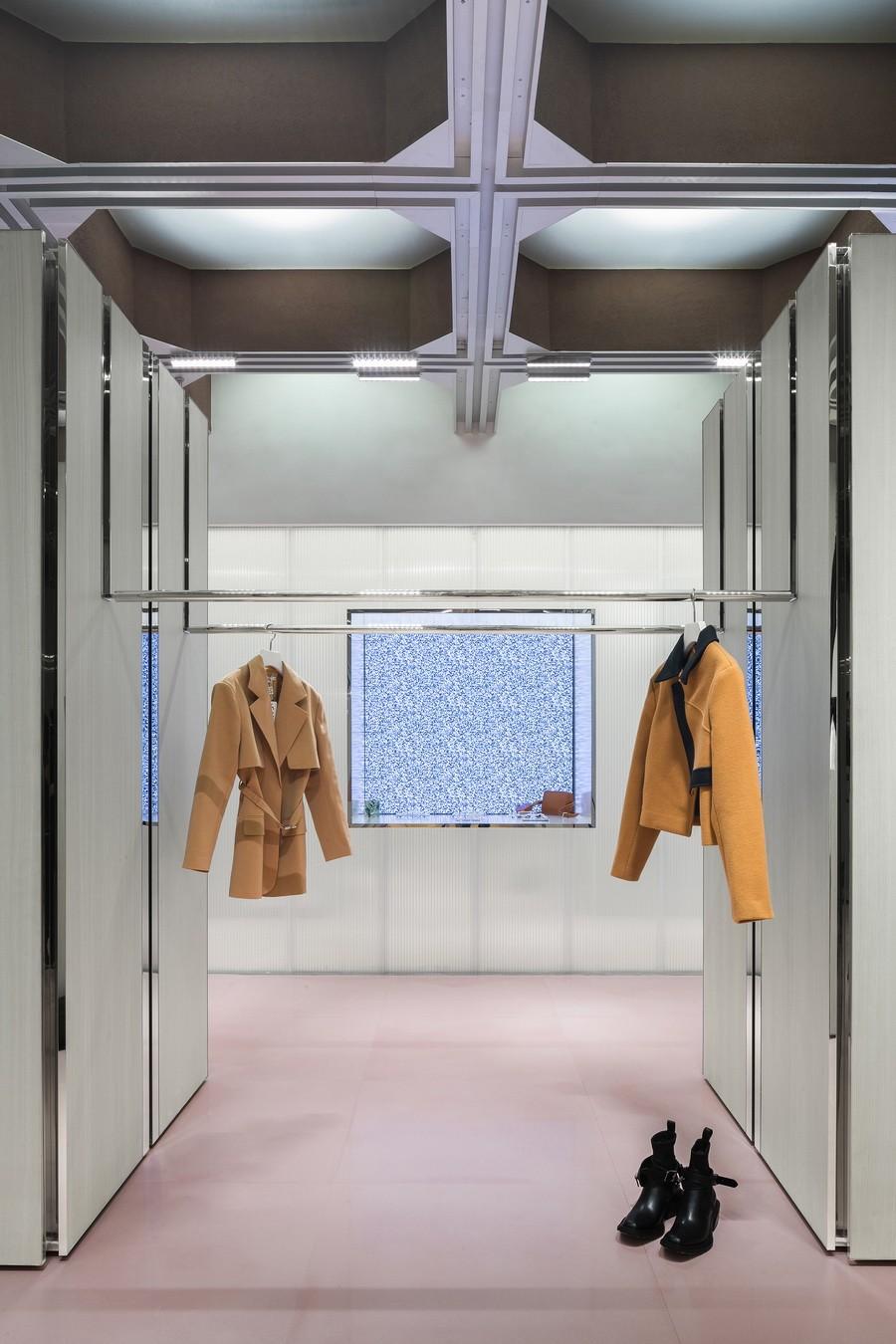 秩序中的百变空间——J1M5 买手店 / 万社设计