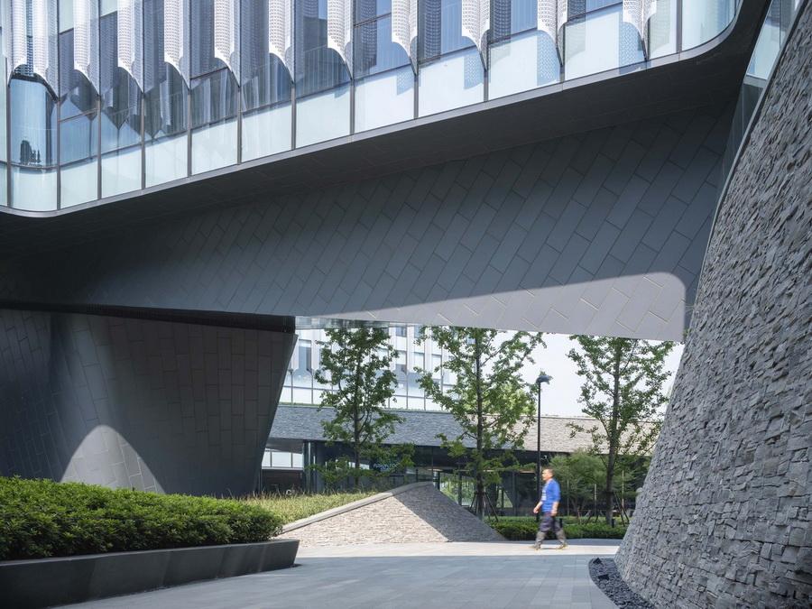 南京生态科技岛新纬壹科技园区 / NBBJ