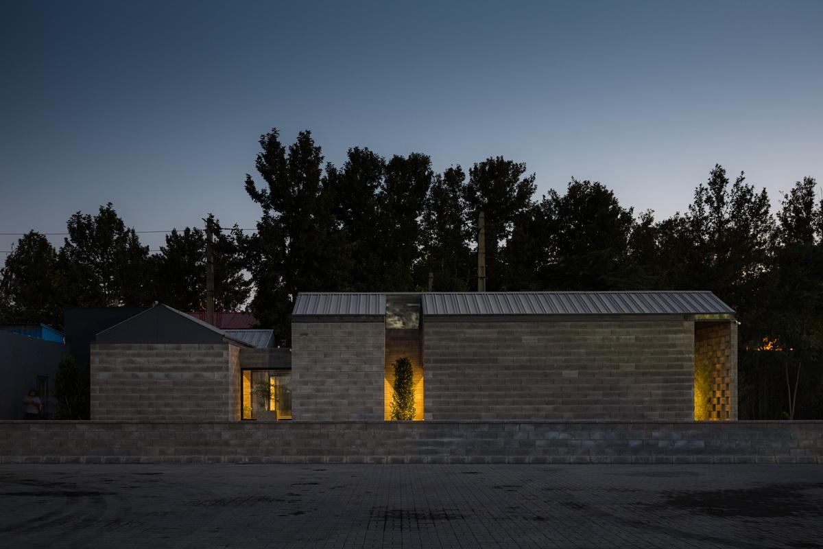 Aptus 工厂展厅，庭院与光影之歌 / Hooba Design