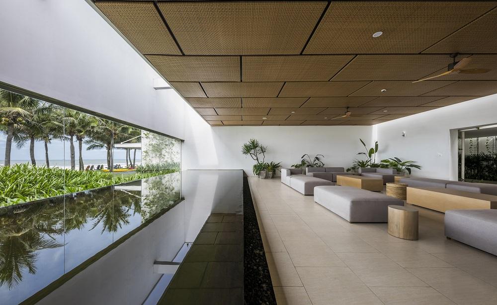 Thanh长湾画廊，绿色极简空间 / MIA Design Studio