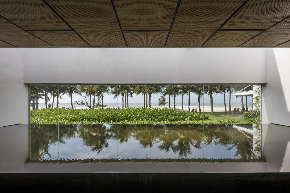 Thanh长湾画廊，绿色极简空间 / MIA Design Studio